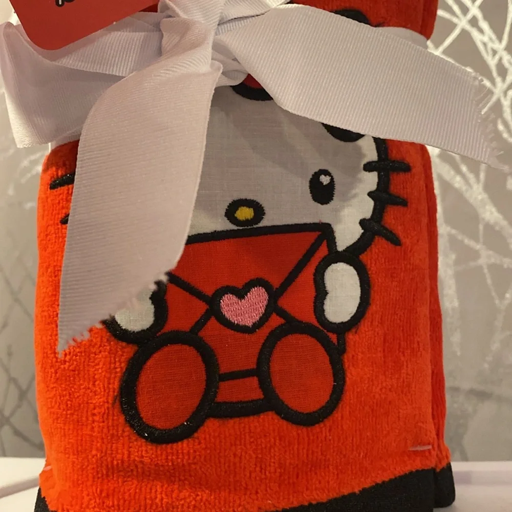 BNWT Hello Kitty Valentine’s Day Hand Towels 2 Pack